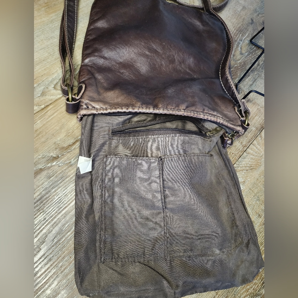 Brown Owl Embossed Crossbody Bag - Picture 3 of 6